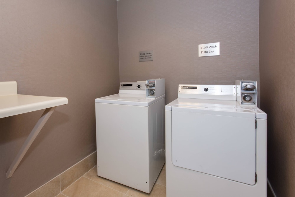 Courtyard by Marriott Charlotte Lake Norman 17/40