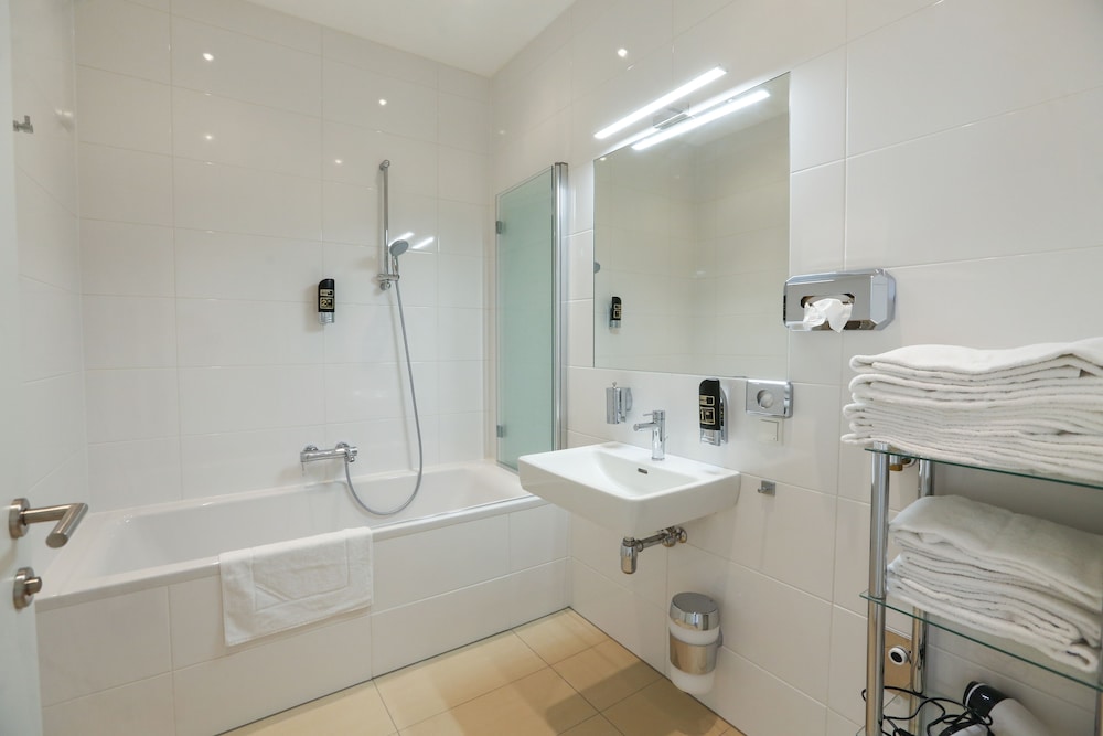 4 Beds and More Vienna Apartments 25/29