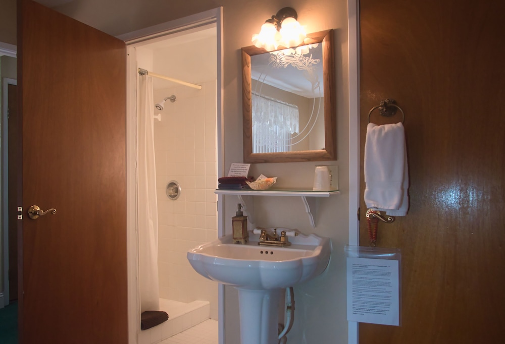 Plantation Bed & Breakfast 47/50