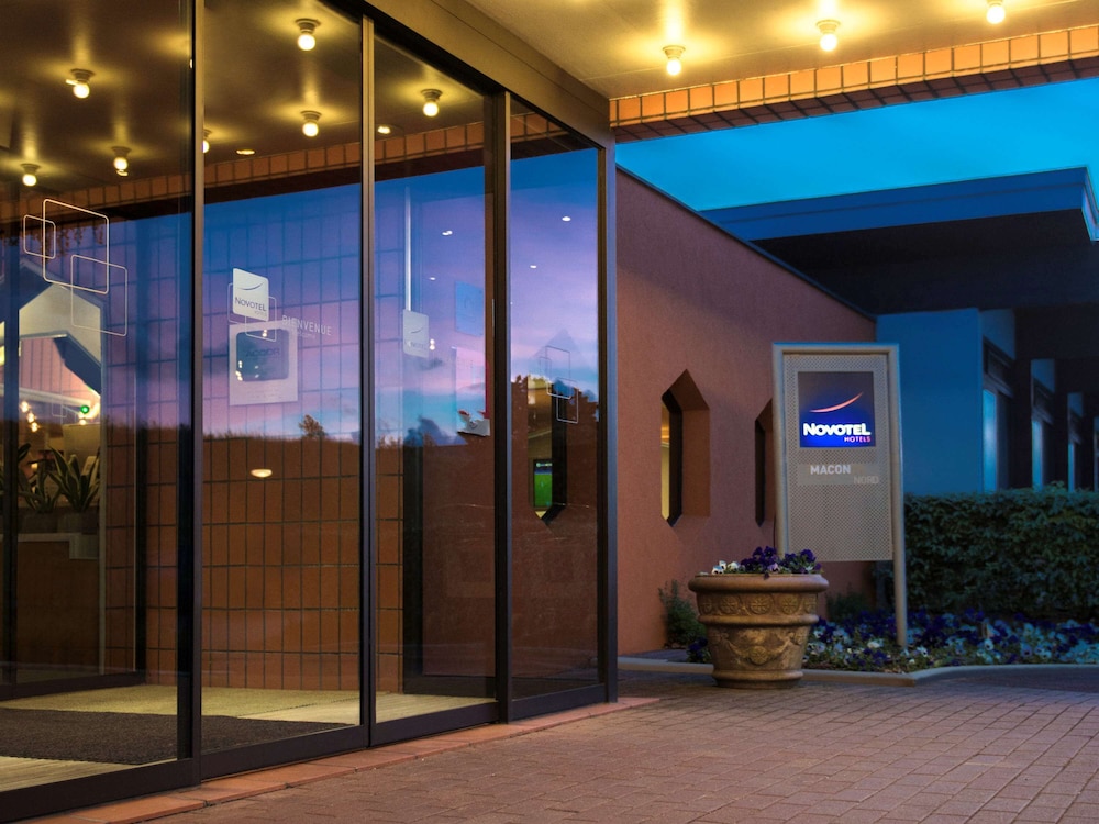 Novotel Macon Nord 67/74