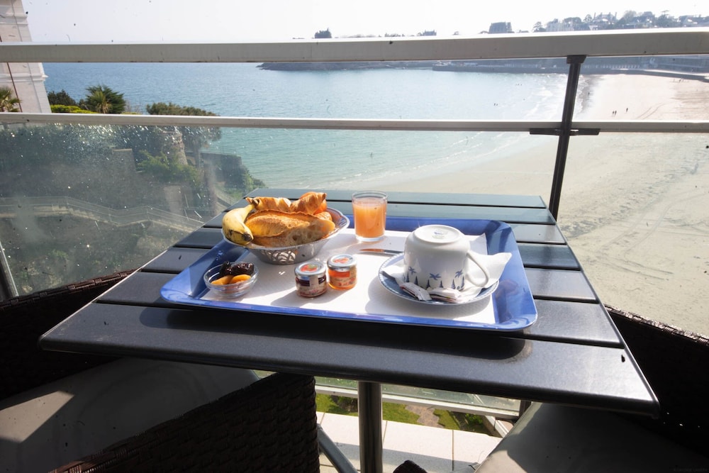 Best Western Hotel Le Crystal Dinard 54/58