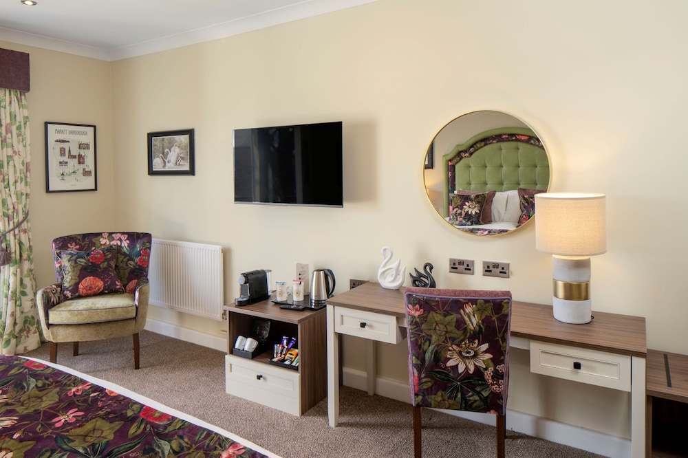 Best Western the Three Swans Hotel 42/69