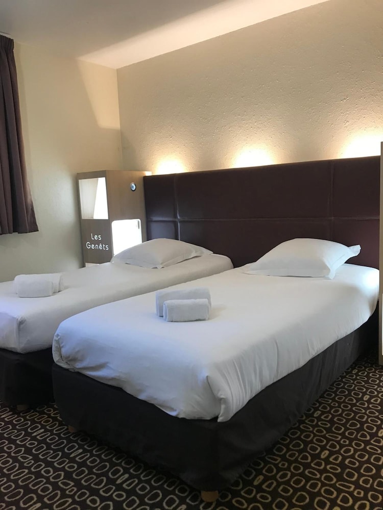 Hotel les Genets 17/50