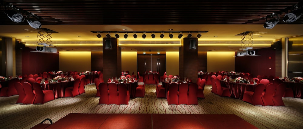 Lia Charlton Hotel Shenzhen 44/48