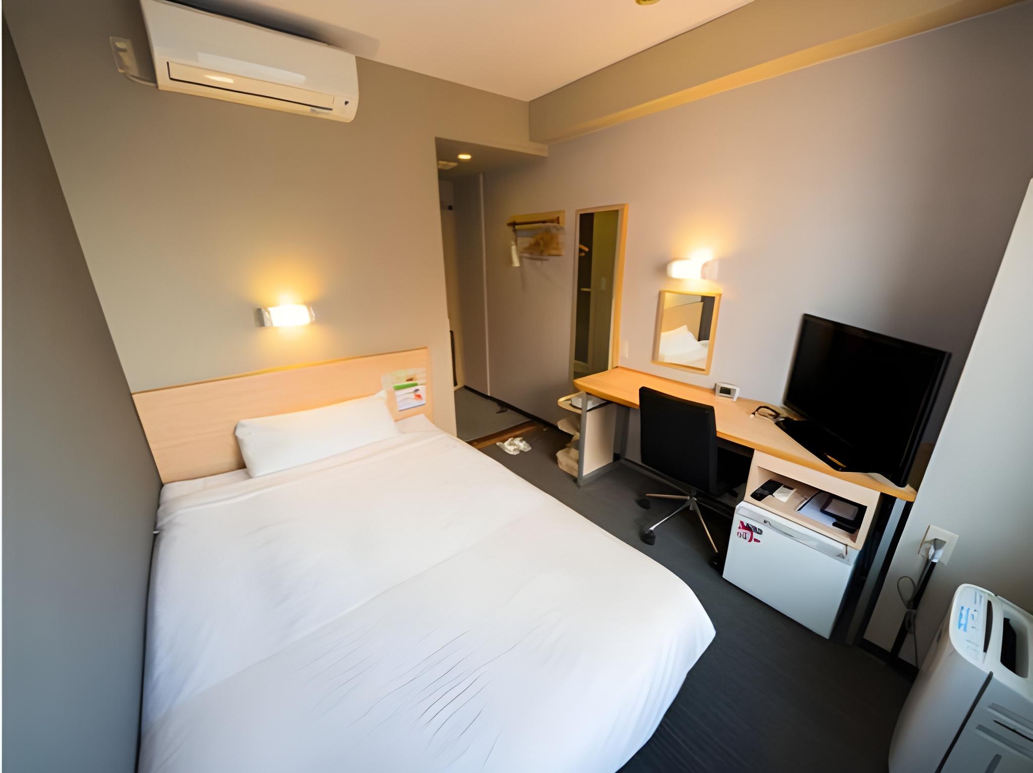 Super Hotel Yokkaichi Ekimae 13/32