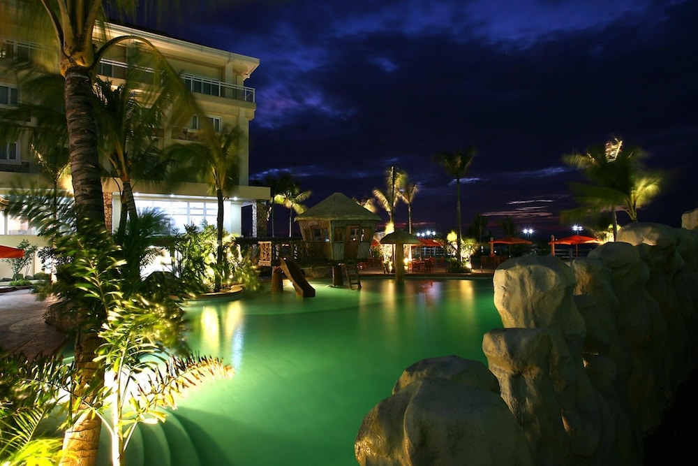 Tanza Oasis Hotel And Resort 48/50