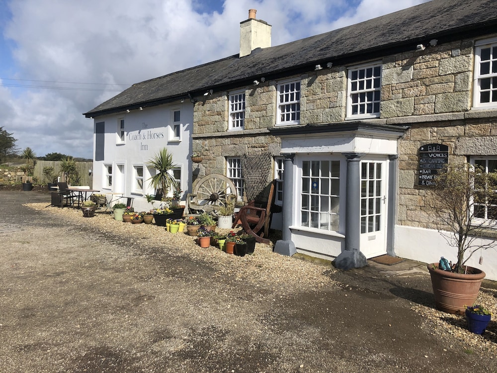 The Coach And Horses Inn 1/16