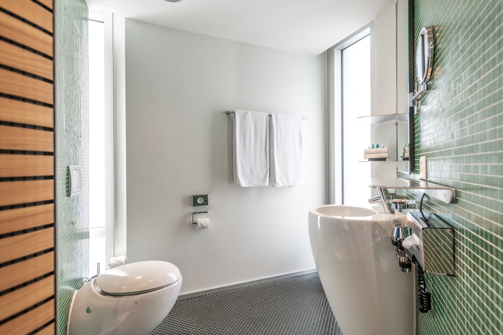 SEDARTIS SWISS QUALITY HOTEL 26/72