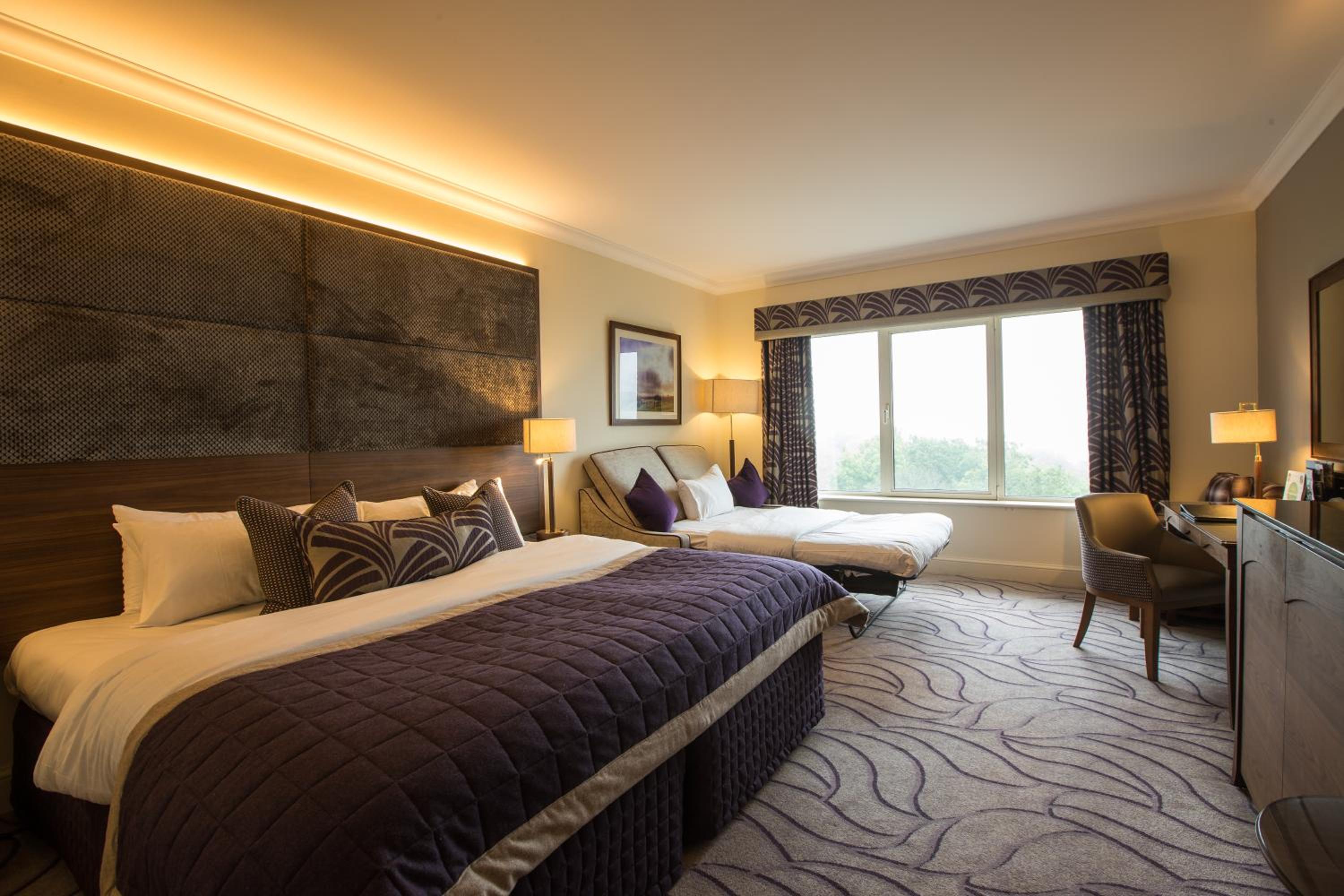 Resort, Deluxe, King Bed