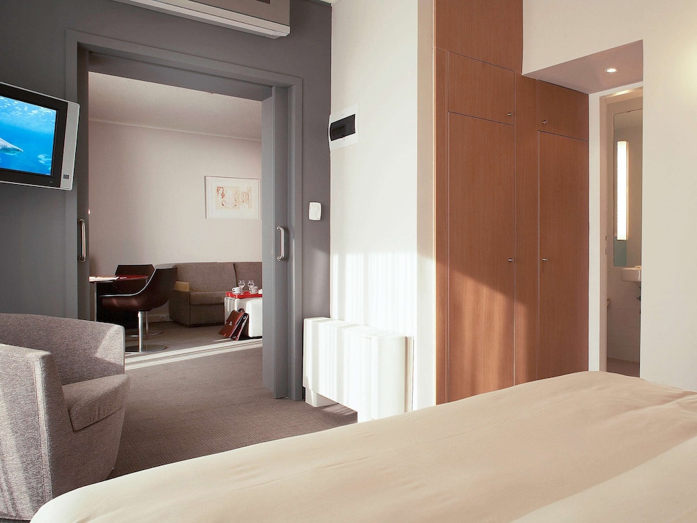 Novotel Athenes 23/73