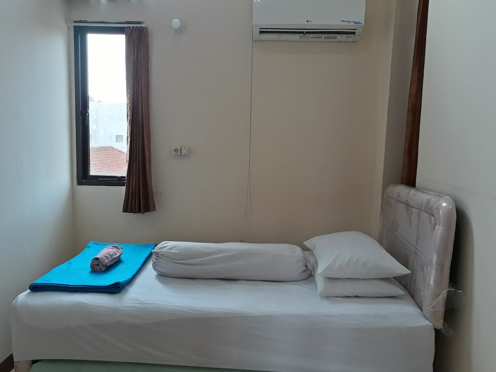 Imam Bonjol Hostel photo5