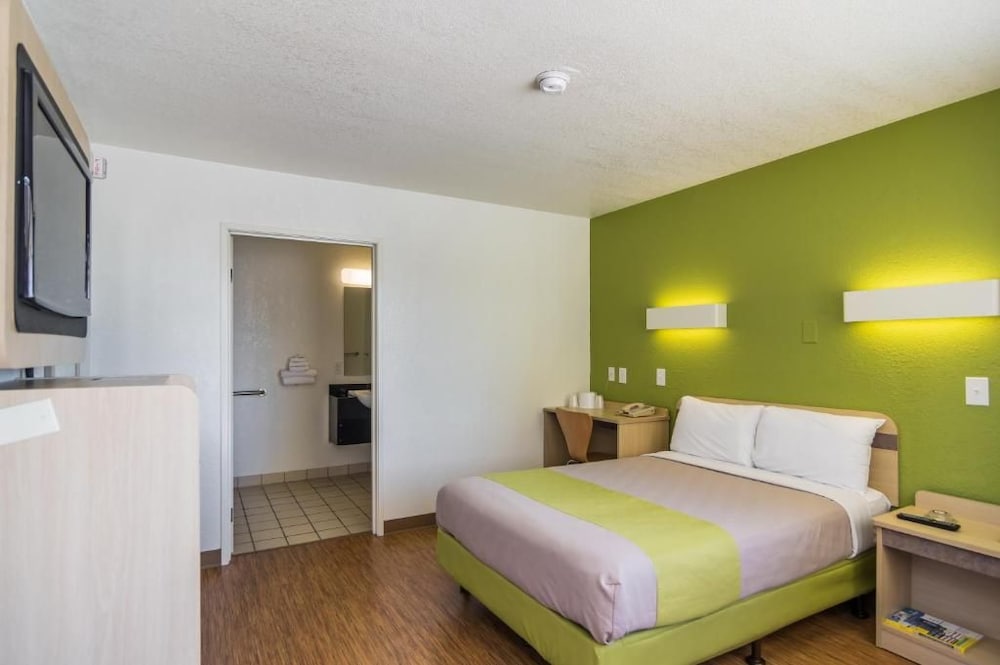 Motel6 Bellmead, TX - Waco 29/57
