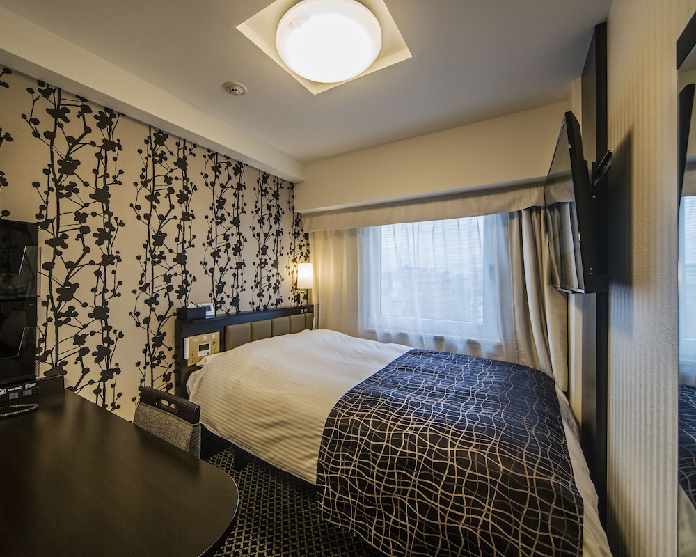 ROOM, DOUBLE BED