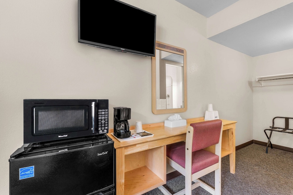 Americas Best Value Inn Lake City 37/45