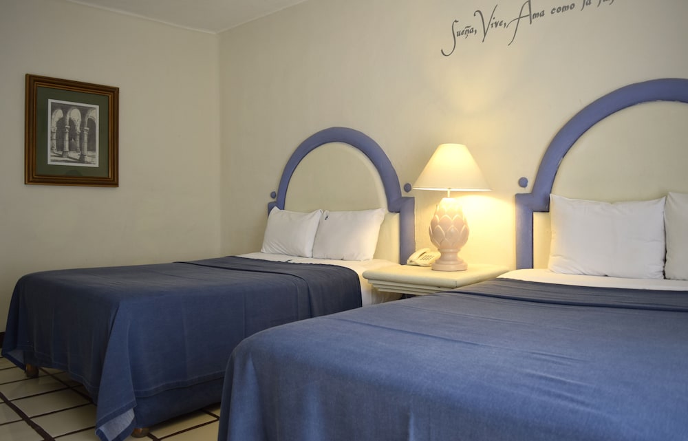 Puerto de Luna All Suites Hotel 30/63