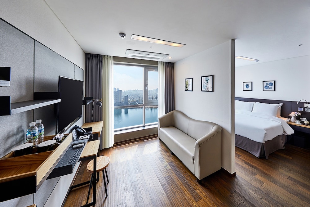 Hotel Riverside 28/41