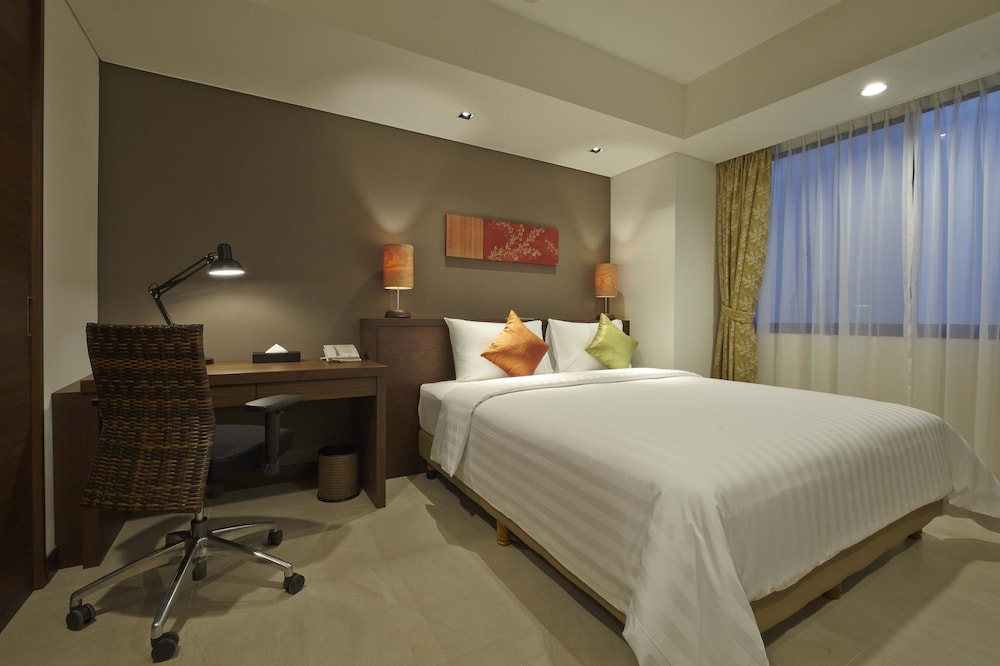 Axia South Cikarang Service Apartment 25/75