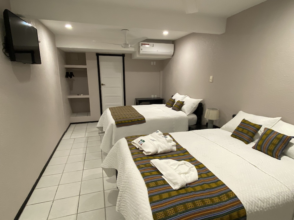 La Isla Resort 29/68