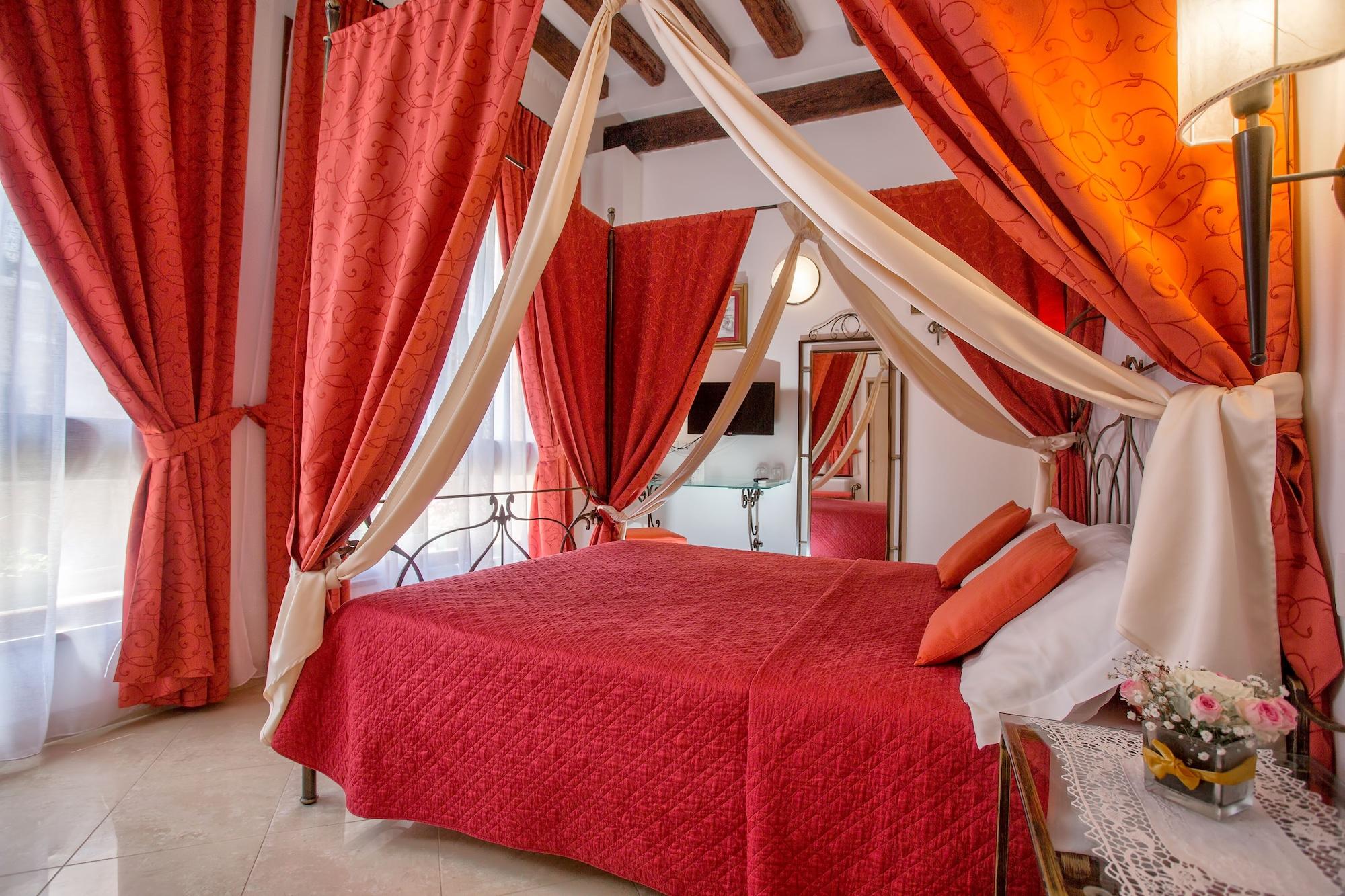 Superior, Double Bed, Canal View
