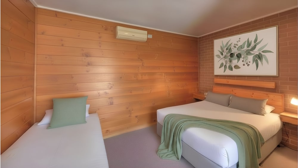 Paruna Motel 14/36