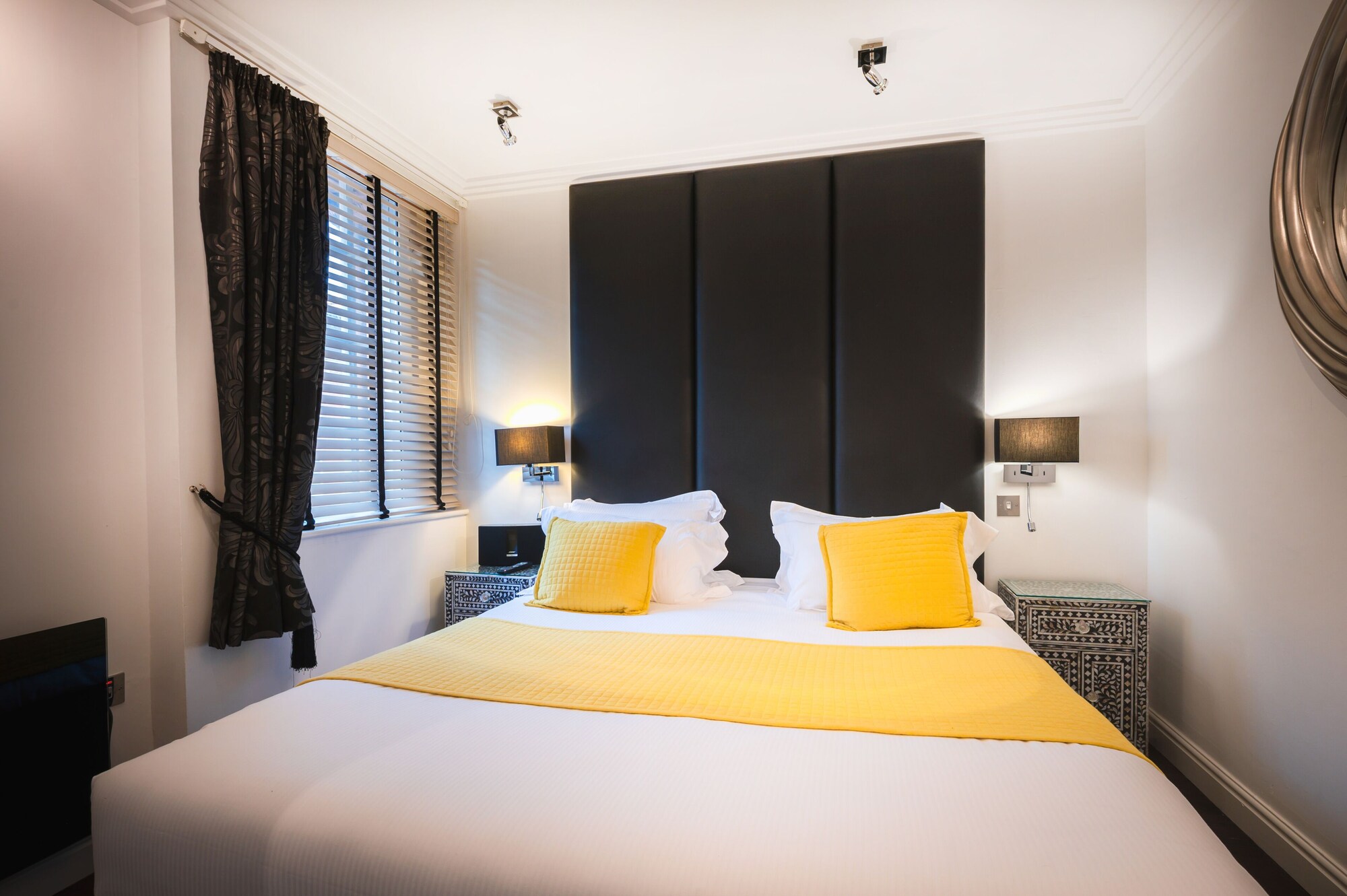 Design, Suite, King Bed, Kitchenette