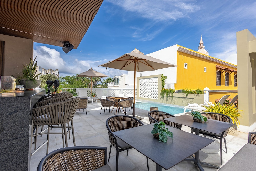 Hotel Casa del Gobernador 53/65