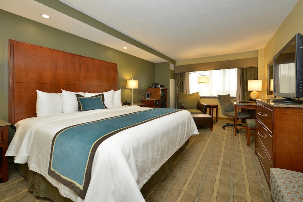 Oshkosh Waterfront Hotel & Conference Center 10/58