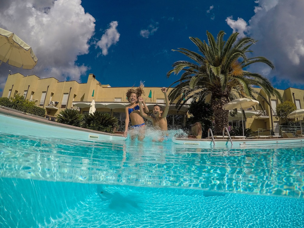 Hotel & Residence Le Acacie 35/50