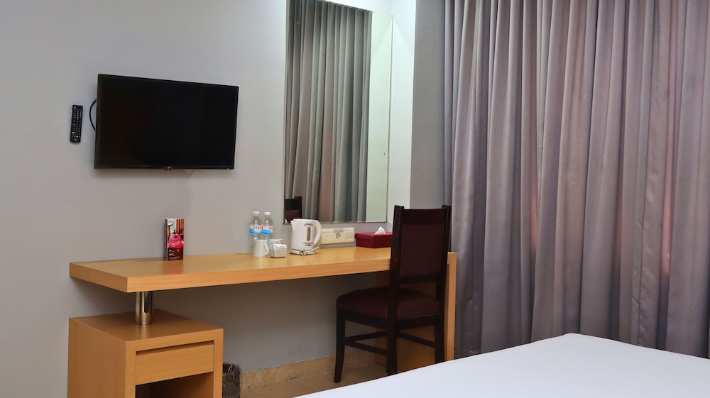 AMALIA HOTEL 33/45