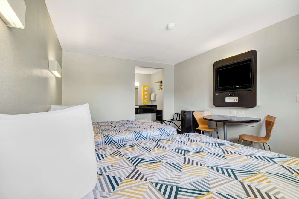 Motel6 San Jose, CA - Airport 35/54