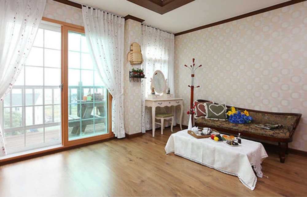 Sand Beach Pension 23/50