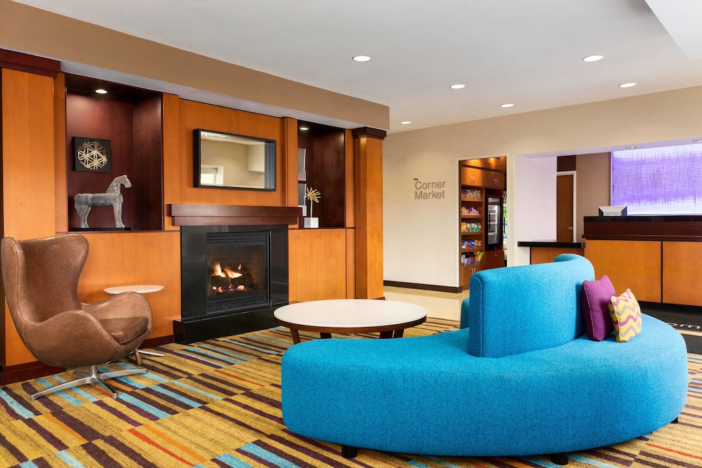 Fairfield Inn Suites Toledo Maumee 24/34