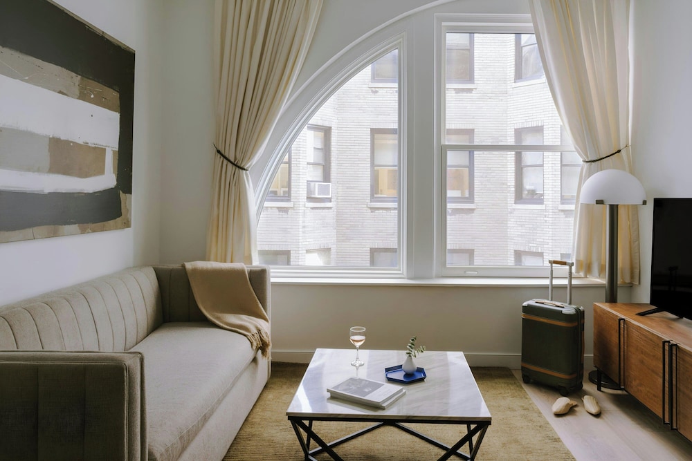 Sonder The Witherspoon 32/50