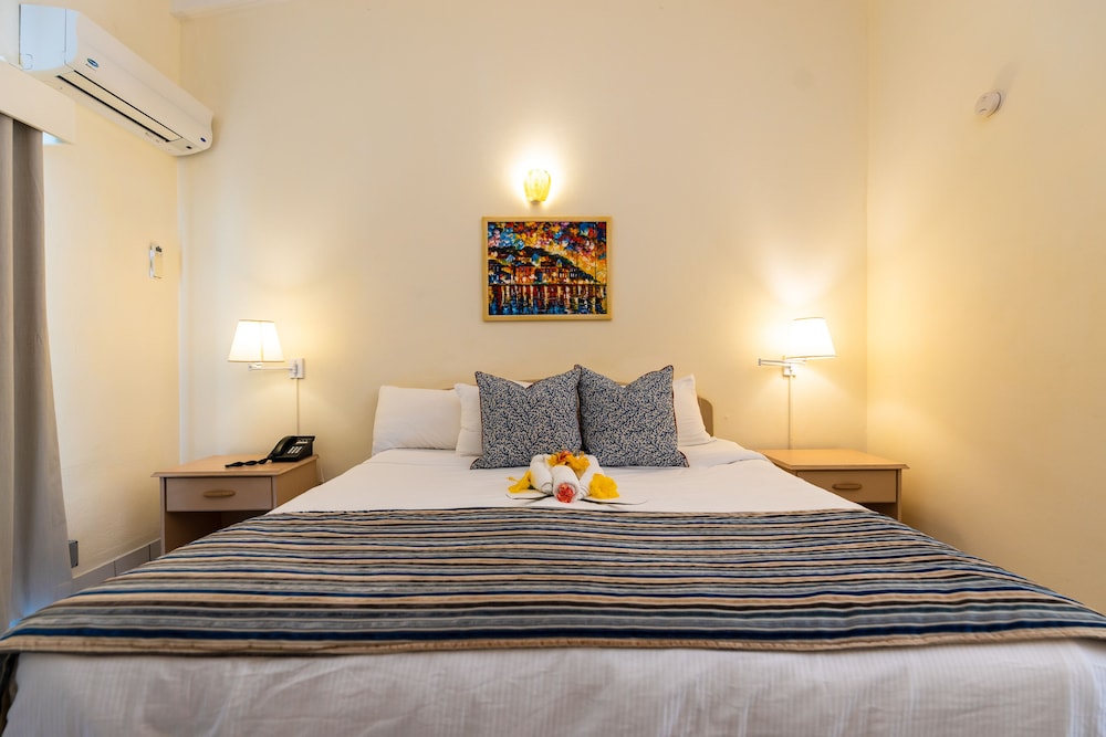 Siesta Hotel 24/75