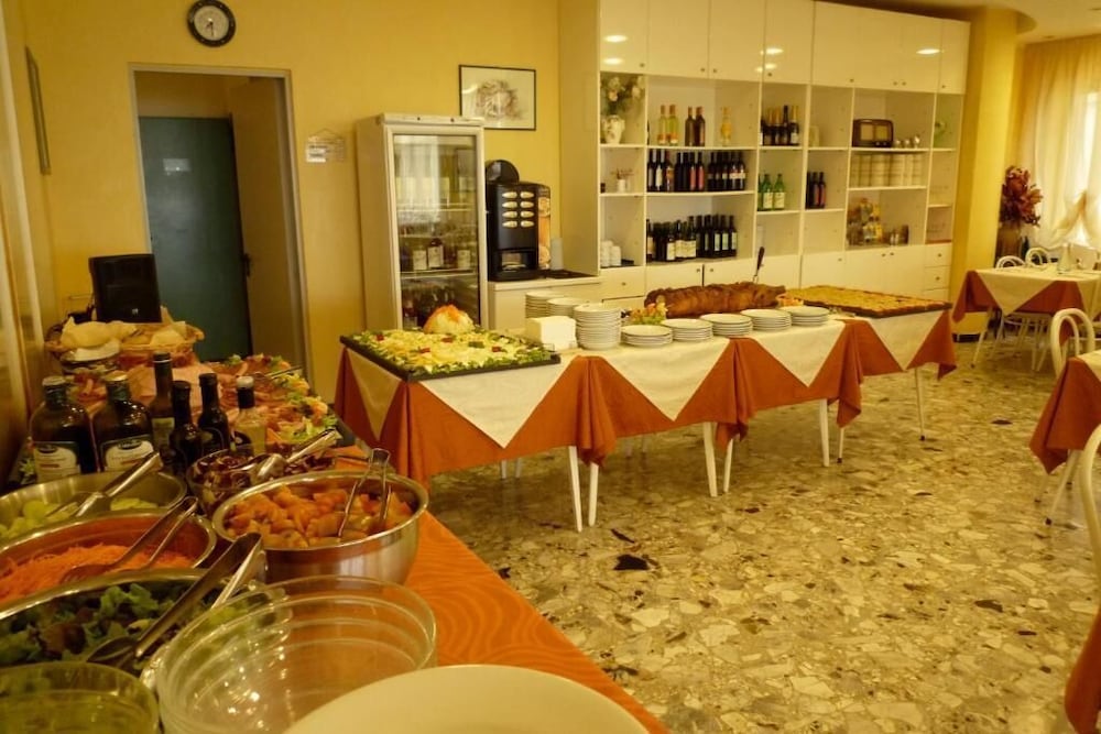 Hotel Sara 26/46