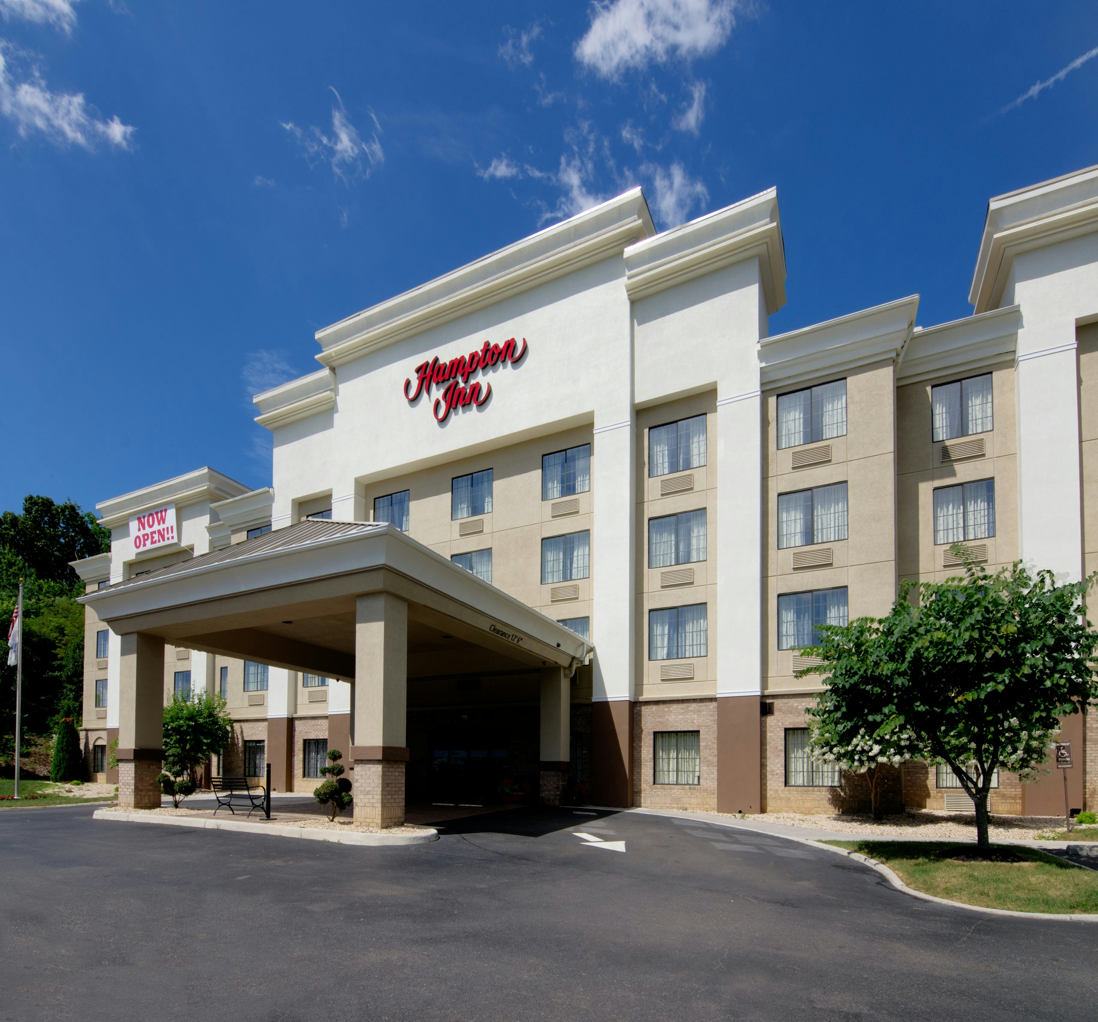 Hampton Inn Salem 56/59