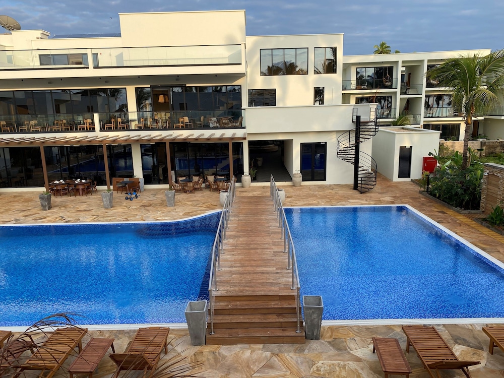 TOA Hotel & Spa 8/58