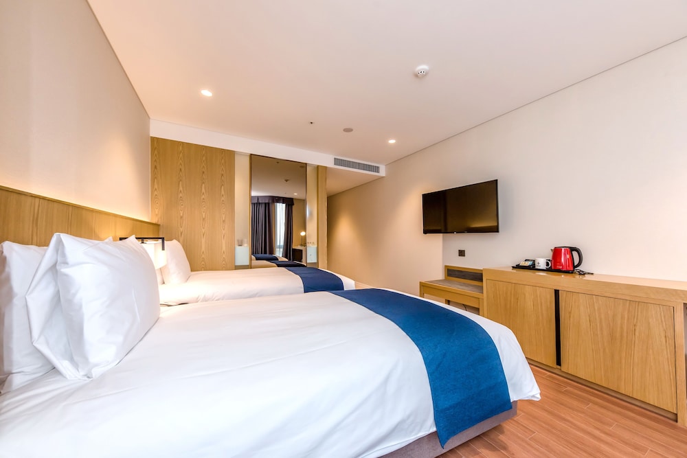 Hotel Sirius Jeju 11/66