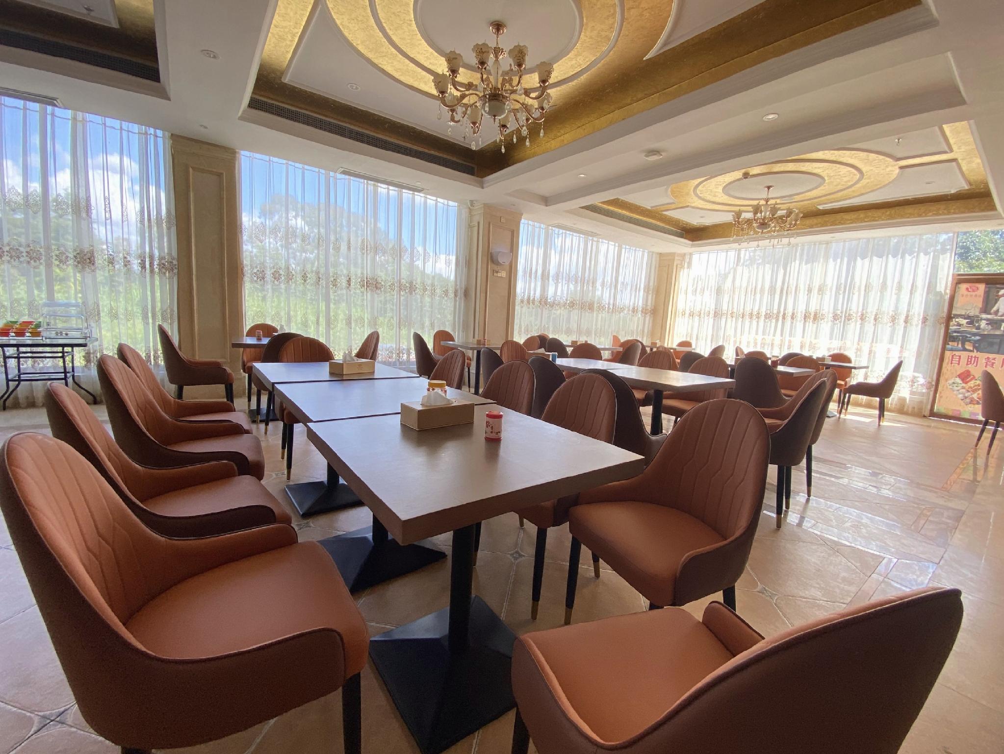 Vienna Hotel (Ledong Dongyuan) 42/46