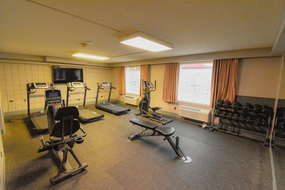 Canad Inns Destination Centre Transcona 30/51