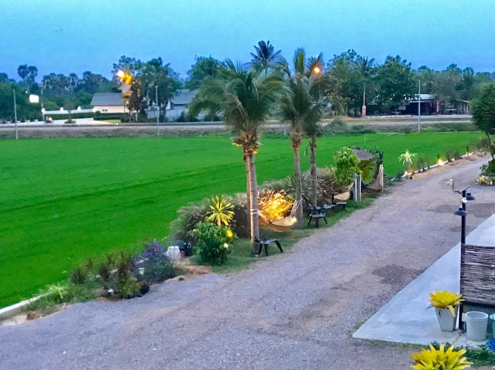 Pimchanok Resort 24/29