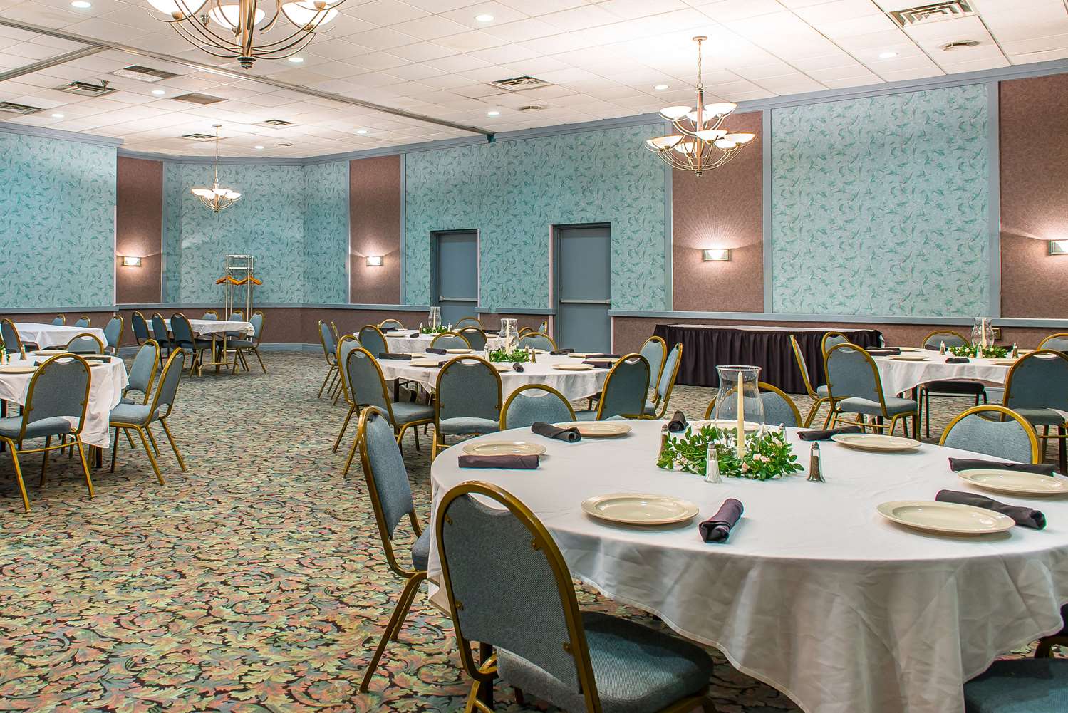 Quality Inn and Conference Center Springfield OH 16/20