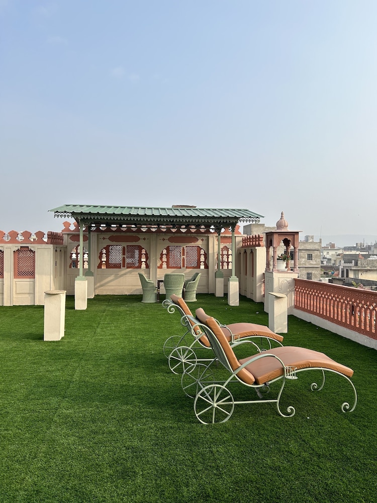 SURYAA VILLA JAIPUR A CLASSIC HERITAGE HOTEL 129/134