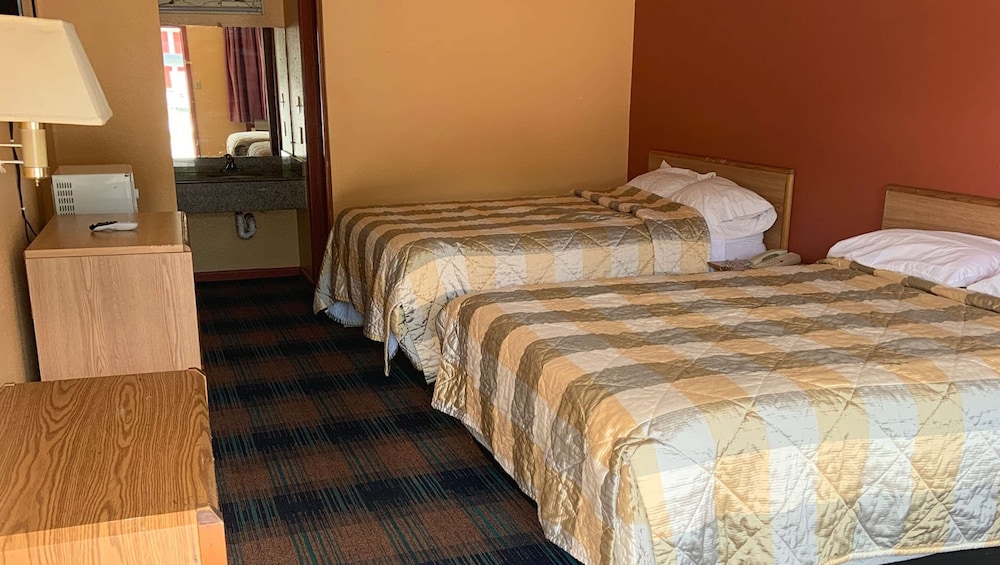 Luxury Inn and Suites Forrest City 10/34