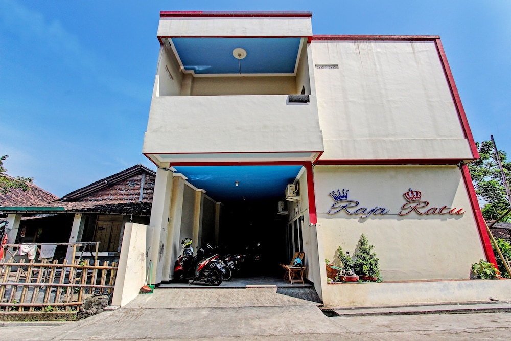 Hotel O Solo near Solo Safari formerly RR Guesthouse in SURAKARTA