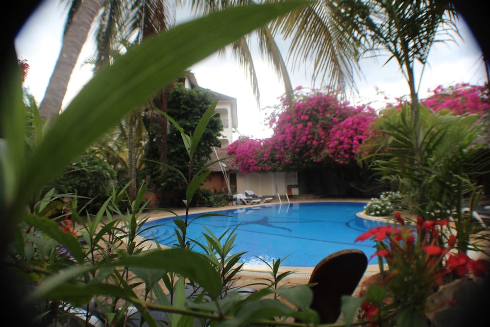 Langi Langi Beach Bungalows 36/47