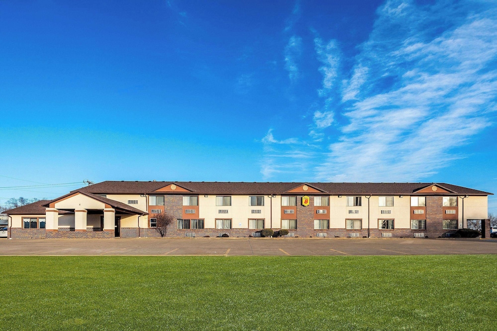 Super 8 by Wyndham Oelwein 44/47