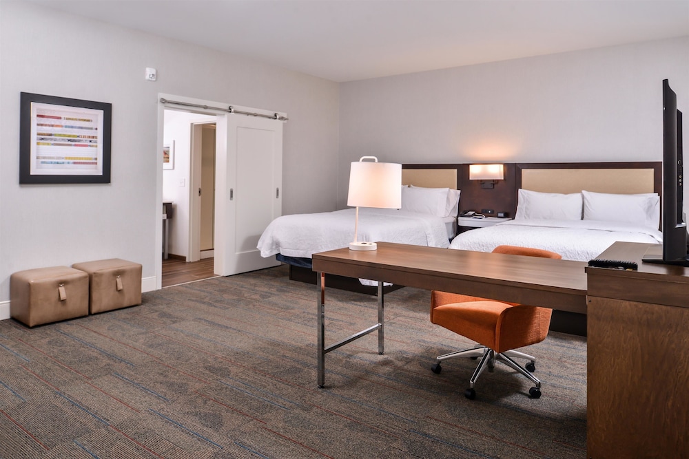 Hampton Inn Benson Nc 48/66