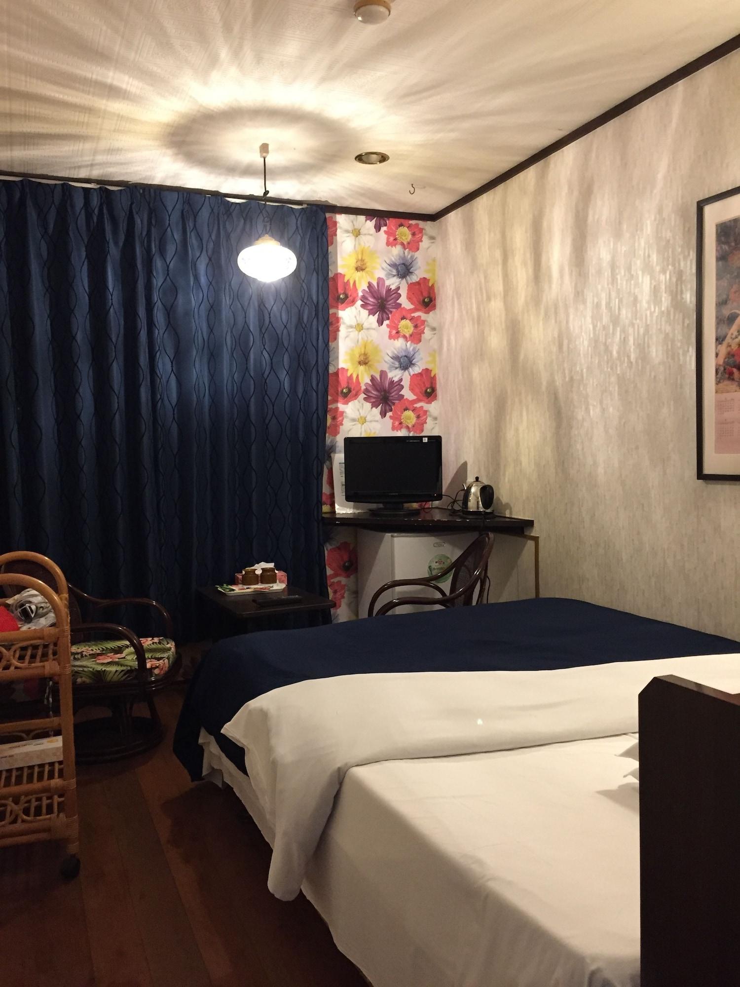 ECONOMY, DOUBLE BED