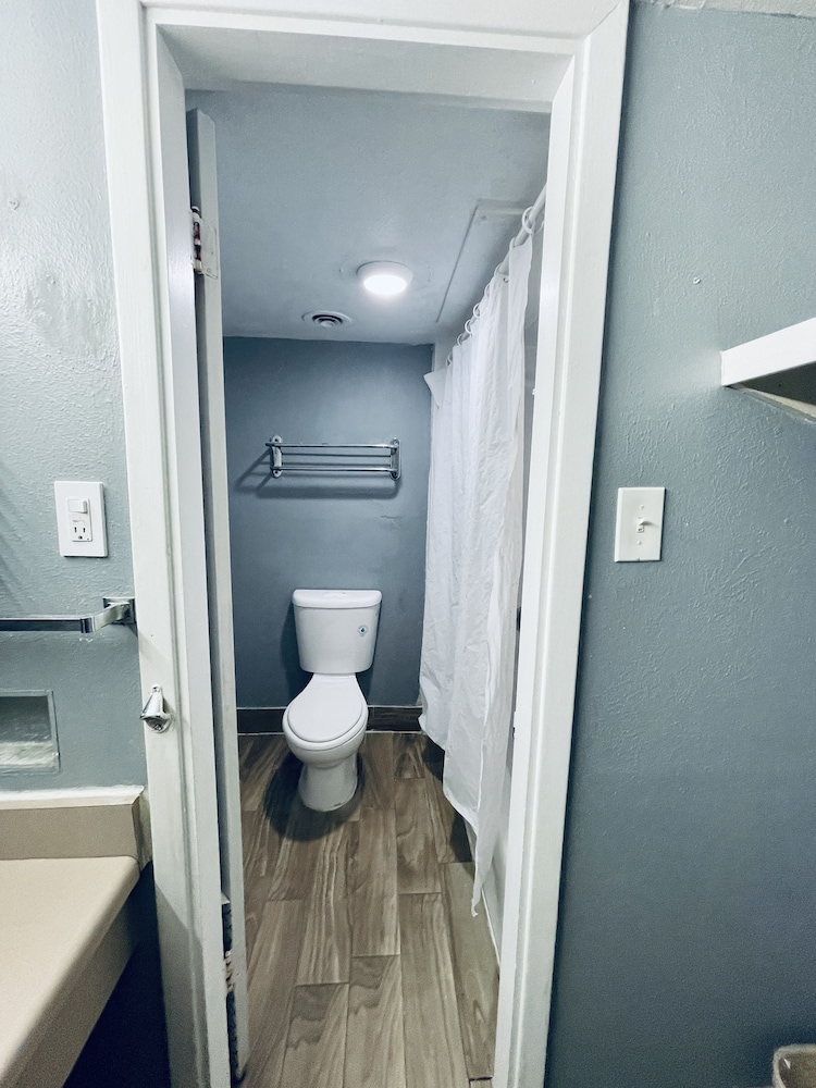 Extended Stay SA 26/30